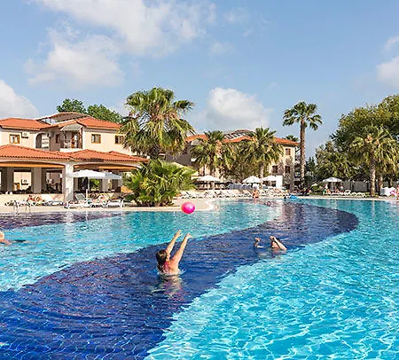 Primasol Serra Garden 酒店